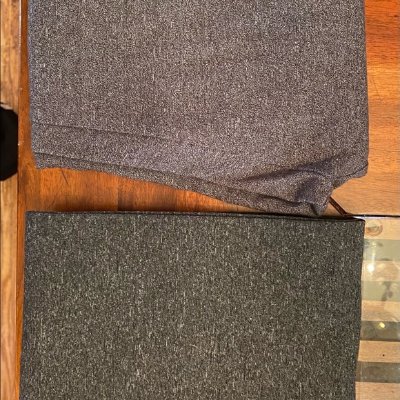 Dark and light leggings - Picture 2 of 4